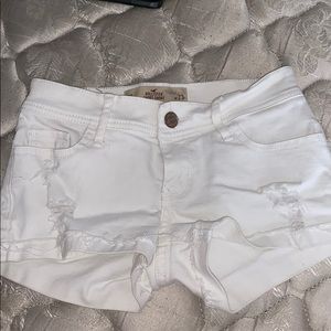 Hollister short-shorts